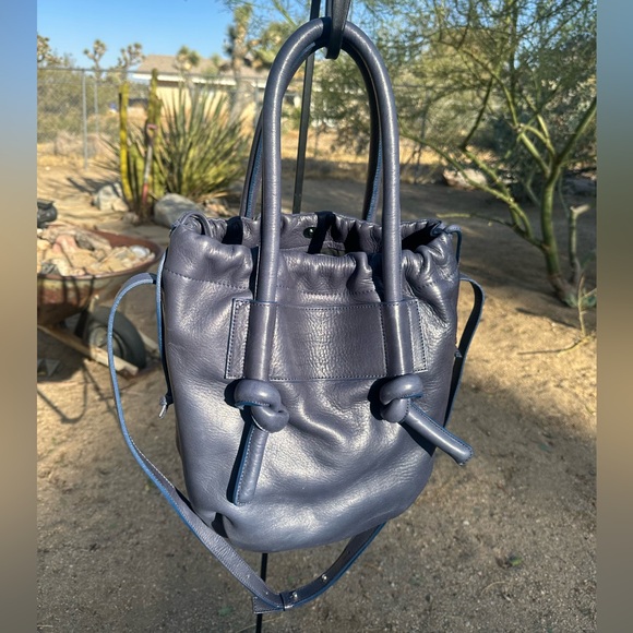 Beautiful good condition Mecha Mendez crossbody bag - Picture 11 of 11